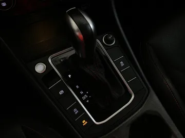 2020 Volkswagen Jetta - image 31