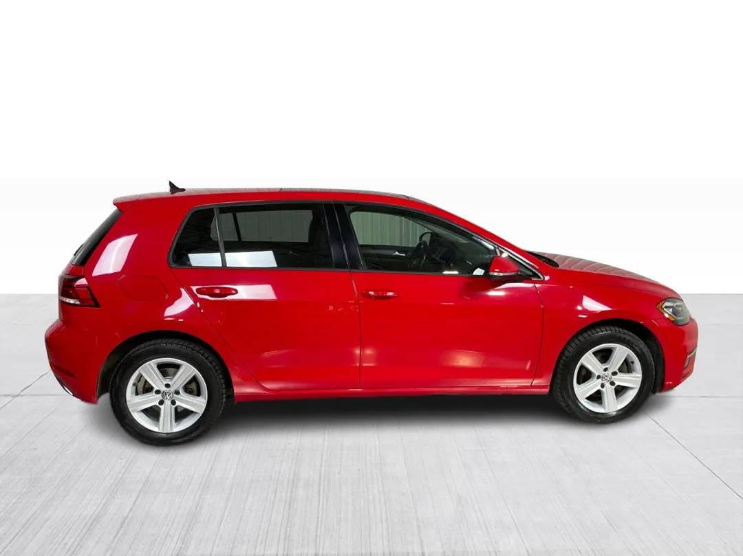 2018 Volkswagen Golf — photo 2