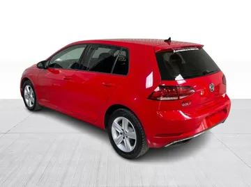 2018 Volkswagen Golf - image 11