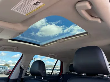 2018 Volkswagen Golf - image 6