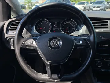 2018 Volkswagen Golf - image 18