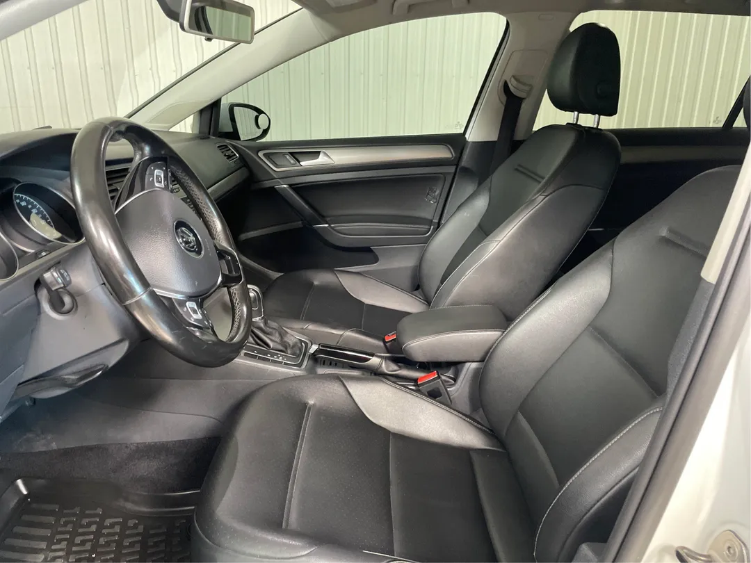 2017 Volkswagen Golf SportWagen for sale - photo 3