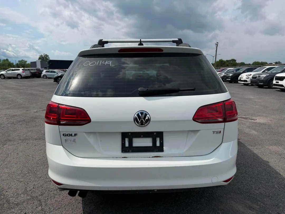 2017 Volkswagen Golf SportWagen — photo 5