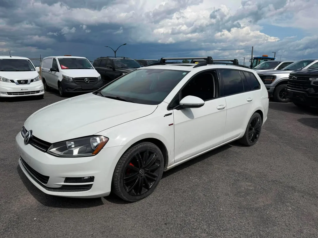 2017 Volkswagen Golf SportWagen — photo 3