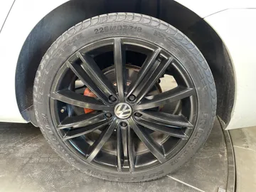 2017 Volkswagen Golf SportWagen - image 19