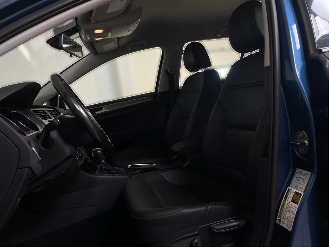 2016 Volkswagen Golf Sportwagon — photo 3