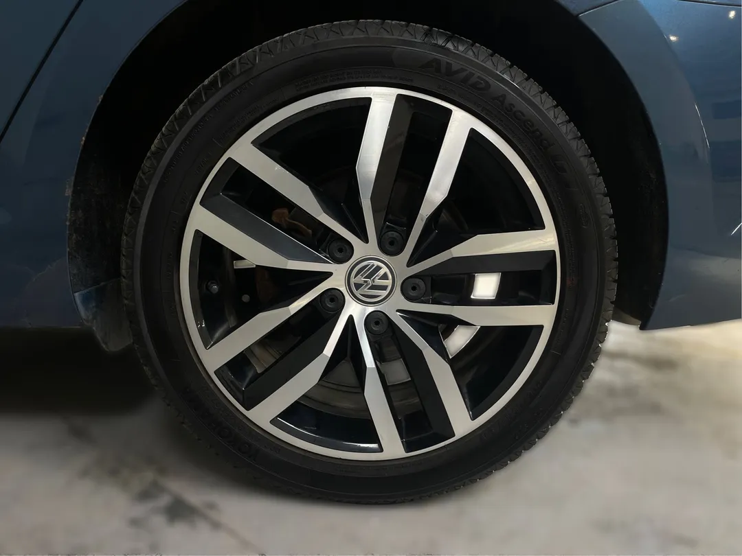 2016 Volkswagen Golf Sportwagon — photo 5