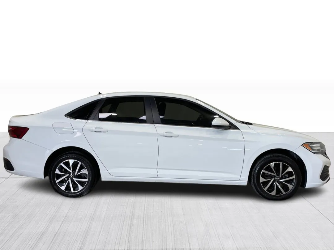2023 Volkswagen Jetta for sale - photo 2