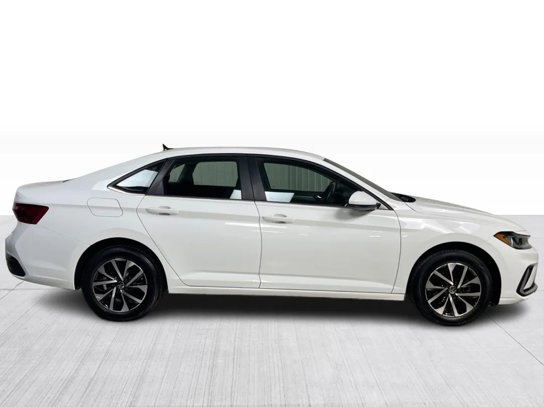 Volkswagen Jetta 2025 à vendre - photo 2