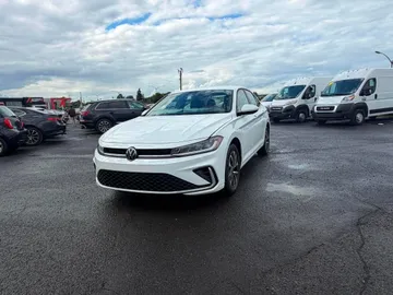 2025 Volkswagen Jetta - image 3