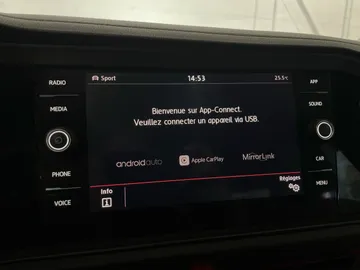 2019 Volkswagen Jetta - image 25