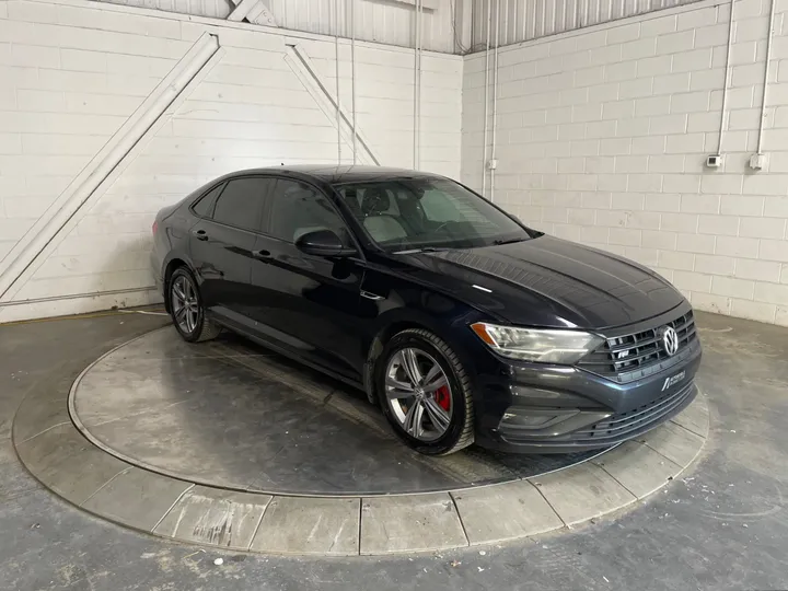 2019 Volkswagen Jetta - image principale
