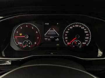 2019 Volkswagen Jetta - image 19