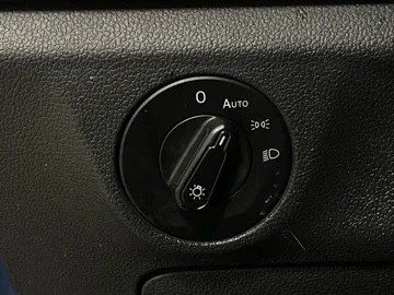 2019 Volkswagen Jetta - image 17