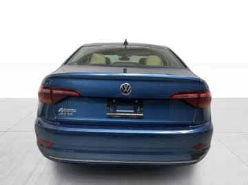2019 Volkswagen Jetta - image 13