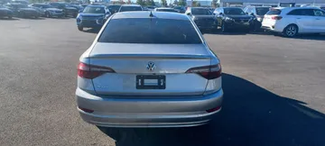 2021 Volkswagen Jetta - image 6