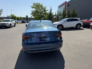 2020 Volkswagen Jetta - image 6