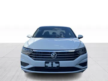 2020 Volkswagen Jetta - image 9