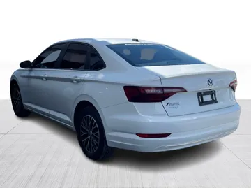 2020 Volkswagen Jetta - image 12