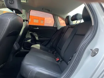 2020 Volkswagen Jetta - image 16