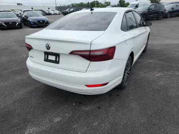 2020 Volkswagen Jetta - image 6