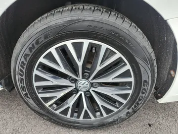 2020 Volkswagen Jetta - image 9
