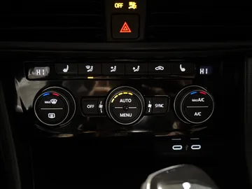 2024 Volkswagen Jetta - image 21