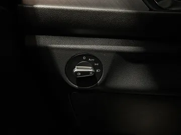 2024 Volkswagen Jetta - image 27