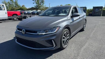 2025 Volkswagen Jetta - image 3