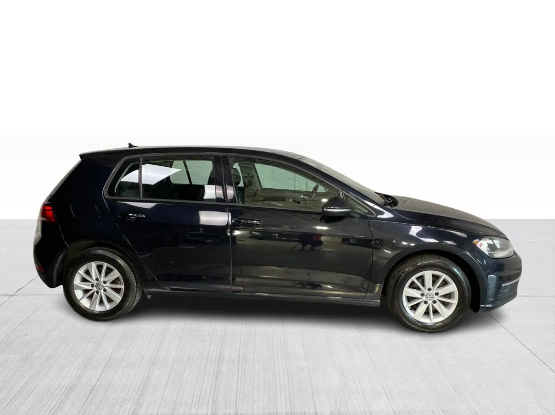 2018 Volkswagen Golf — photo 2