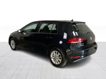 2018 Volkswagen Golf - image 11
