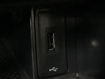 2018 Volkswagen Golf - image 25