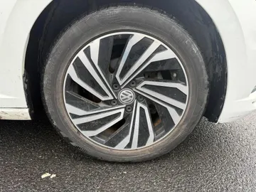 2019 Volkswagen Jetta - image 7
