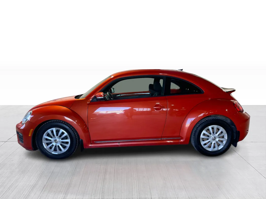 2017 Volkswagen Beetle Coupe — photo 8