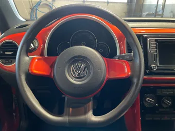 2017 Volkswagen Beetle Coupe - image 16