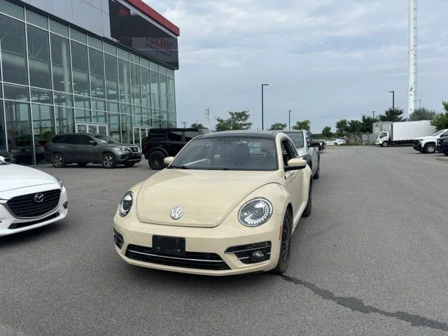 2019 Volkswagen Beetle — photo 3