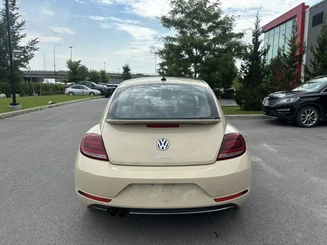 2019 Volkswagen Beetle — photo 5