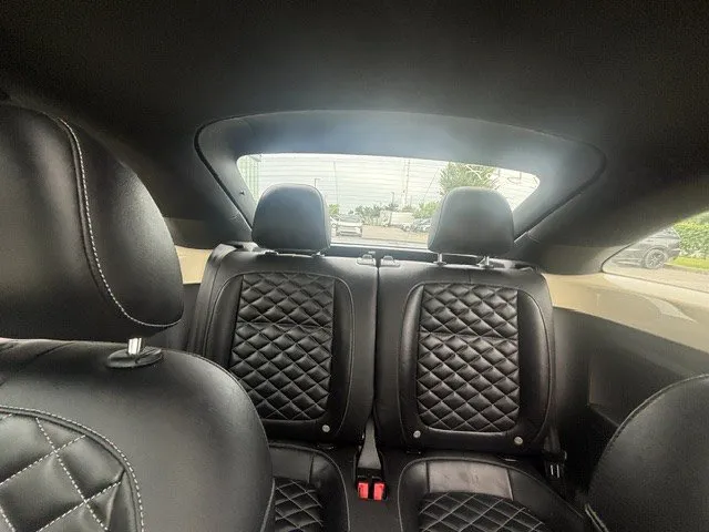 2019 Volkswagen Beetle — photo 8