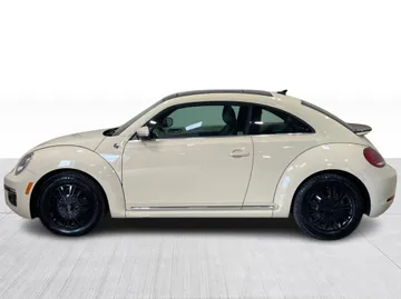 2019 Volkswagen Beetle - image 11