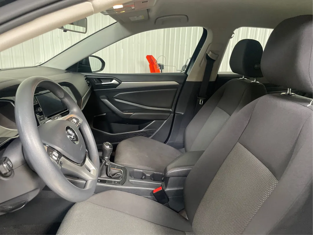 2019 Volkswagen Jetta — photo 3
