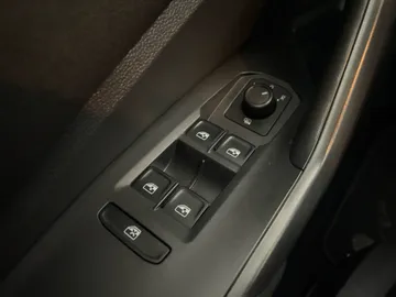 2019 Volkswagen Jetta - image 21