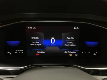 2022 Volkswagen Jetta - image 16
