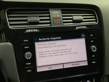 2018 Volkswagen Golf SportWagen - image 25