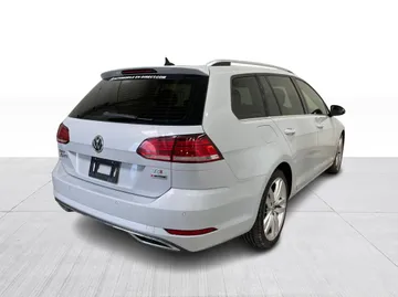 2018 Volkswagen Golf SportWagen - image 15