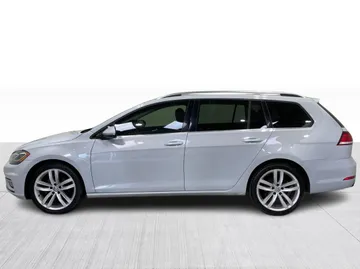 2018 Volkswagen Golf SportWagen - image 11