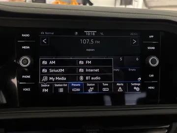 2024 Volkswagen Jetta - image 29