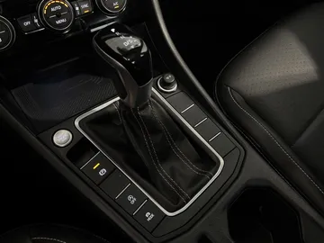2024 Volkswagen Jetta - image 27