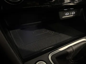 2024 Volkswagen Jetta - image 28