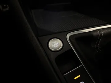 2024 Volkswagen Jetta - image 24