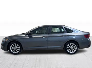 2024 Volkswagen Jetta - image 11
